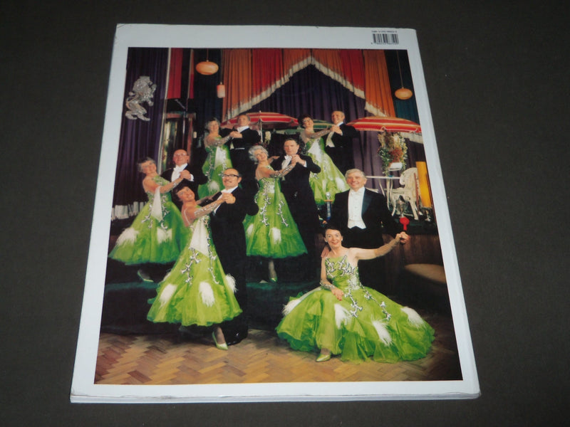 1986 BRITON'S BOOK BY NEAL SLAVIN - SOFTCOVER - GREAT PHOTOS - B 4578