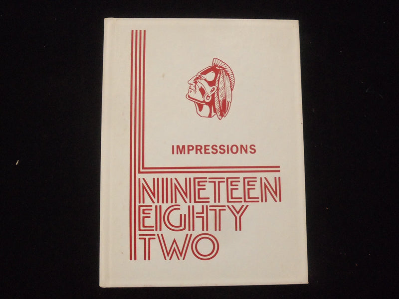 1982 IMPRESSIONS PEQUANNOCK VALLEY SCHOOL YEARBOOK- POMPTON PLAINS, NJ - YB 3161