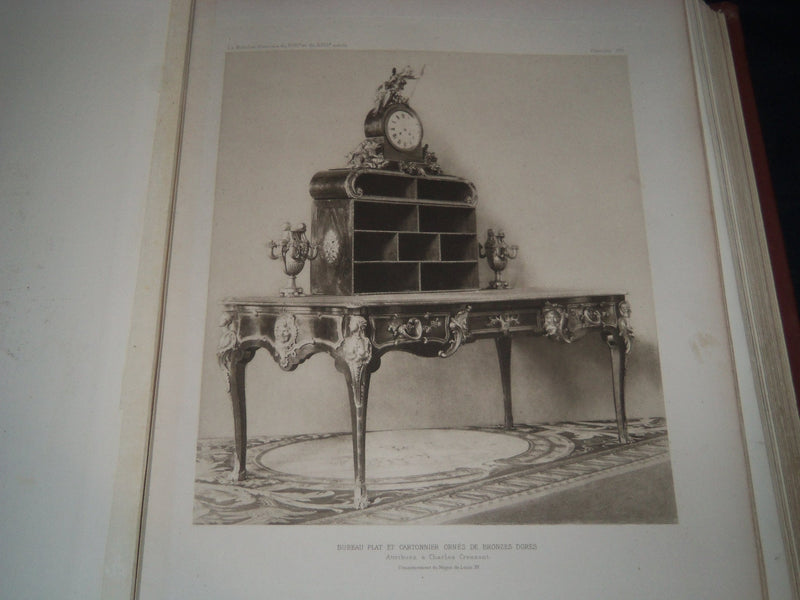 1900'S MUSEE DU LOUVRE LE MOBILIER FRANCAIS VOLUME BY EMILE MOLINIER - Z 47