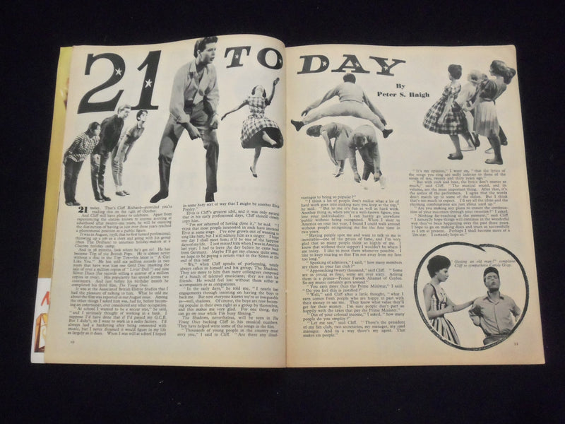 1961 OCTOBER FILM REVIEW MAGAZINE - LESLIE CARON - HORST BUCHHOLZ - J 9700