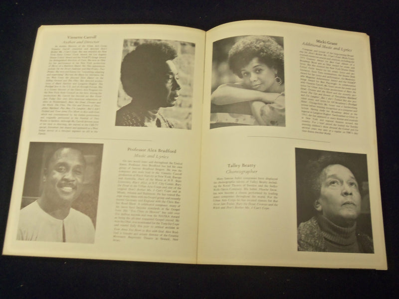 1970'S YOUR ARMS TOO SHORT TO BOX WITH GOD SOUVENIR SHOW PROGRAM - J 5004