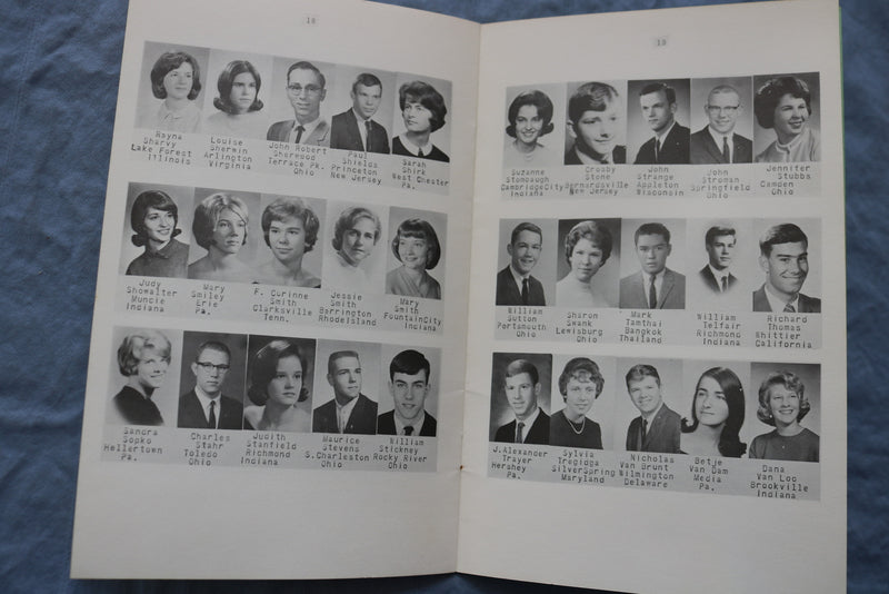 1965 EARLHAM COLLEGE DIRECTORY OF NEW STUDENTS SOFTCOVER BOOK - INDIANA - K 311