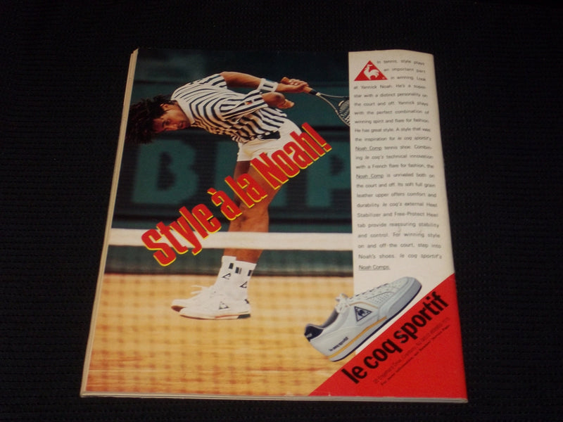 1988 JULY WORLD TENNIS MAGAZINE - JIMMY CONNORS FRONT COVER - E 2374