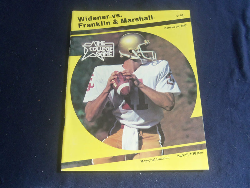 1982 OCTOBER 30 FOOTBALL PROGRAM - WIDENER UNIV VS MARSHALL UNIV - SP 1218K