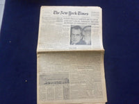 1974 AUGUST 7 NEW YORK TIMES - NIXON TELLS CABINET HE'LL STAY - NP 6455