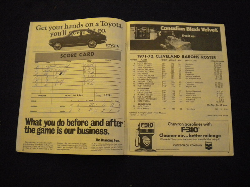 1971 OCTOBER 8 BOSTON BRAVES VS. CLEVELAND BARONS AHL HOCKEY PROGRAM - SP 3624G