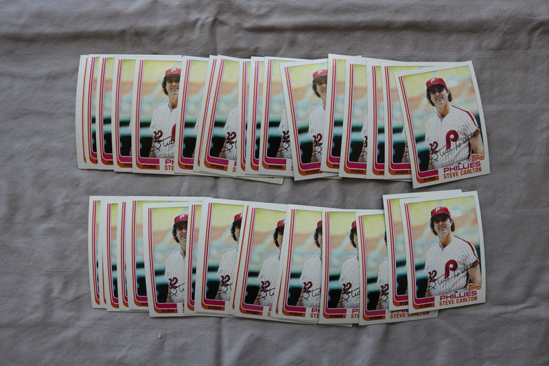 STEVE CARLTON 1982 TOPPS BASEBALL CARDS - CARD #480 - NM-MT - LOT OF 37 - #82