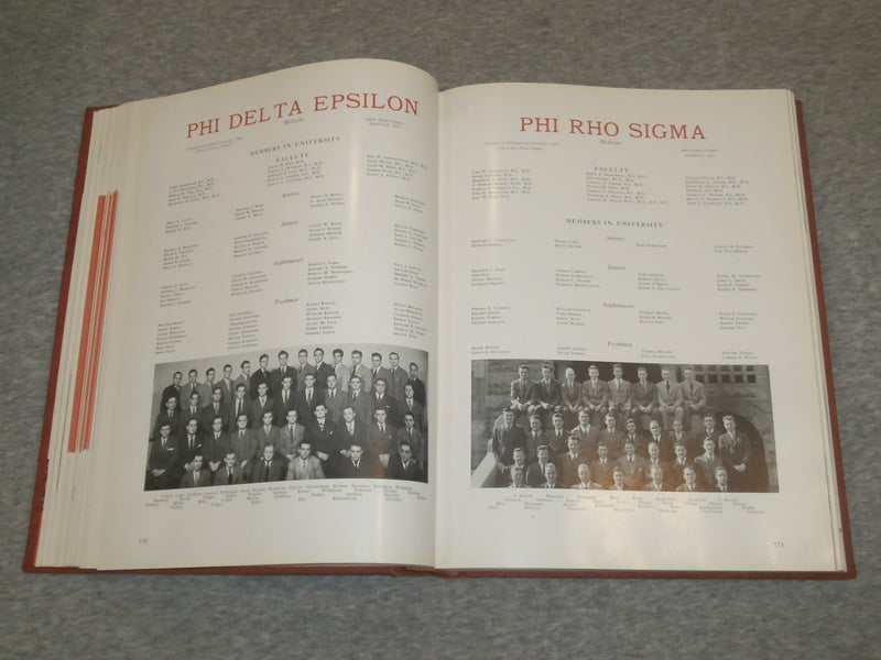 1943 THE UNIVERSITY OF ILLINOIS YEARBOOK - CHAMPAIGN-URBANA, ILLINOIS - YB 2057
