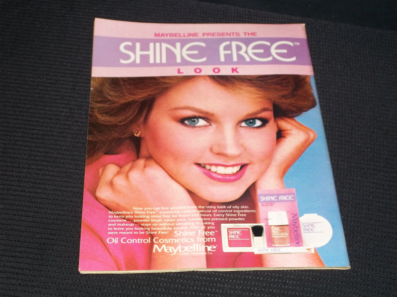 1984 OCTOBER TIGER BEAT STAR MAGAZINE - MICHAEL JACKSON FRONT COVER - E 14405