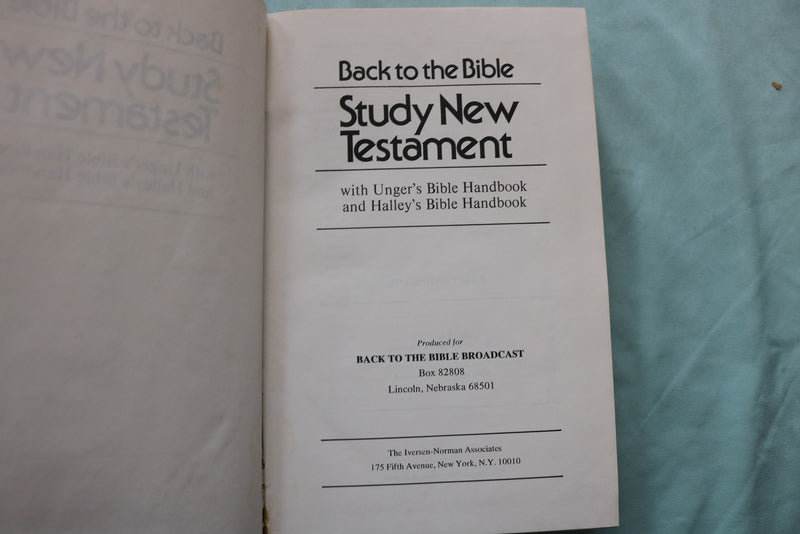 1979 BACK TO THE BIBLE, STUDY NEW TESTAMENT HARDCOVER BOOK  - KD 9667