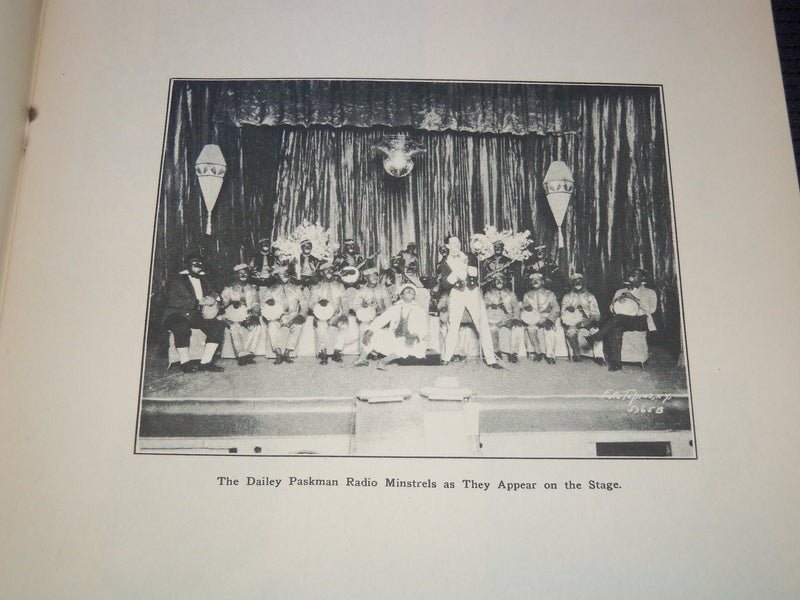 1928 DAILEY PASKMAN'S RADIO MINSTRELS SONG BOOK - SOFTCOVER - J 8034
