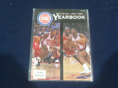 1991-1992 DETROIT PISTONS YEARBOOK - ST 5346J