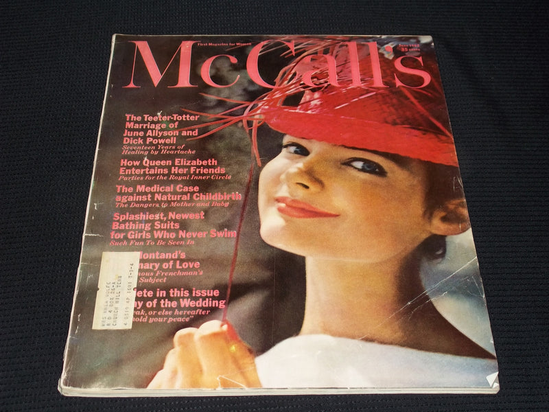 1962 JUNE MCCALL'S MAGAZINE - NICE FASHION FRONT COVER - E 20228