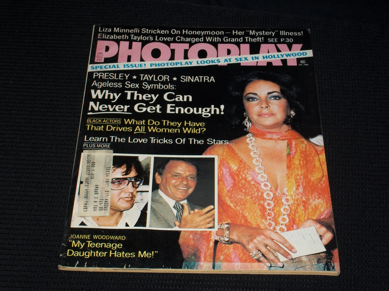 1975 JANUARY PHOTOPLAY MAGAZINE - ELIZABETH TAYLOR FRONT COVER - E 1762