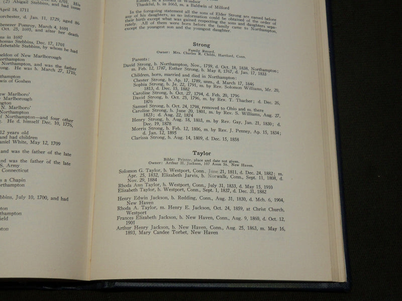 1935 THREE HUNDREDTH ANNIVERSARY SETTLEMENT OF CONNECTICUT BOOK - KD 6085