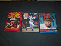 1980'S-1990'S ASSORTED MLB YEARBOOKS & SCORECARDS - LOT OF 15 - O 2814F