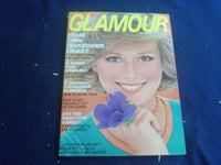 1976 MARCH GLAMOUR MAGAZINE - SHAUN CASEY COVER - FASHION - B 4165N
