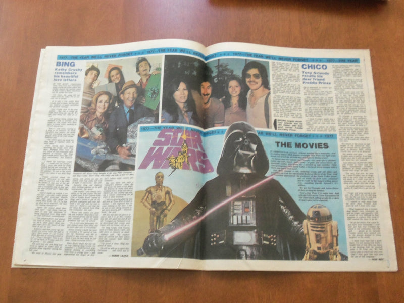 1977 DECEMBER 27 THE STAR NEWSPAPER - ELVIS PRESLEY - YEAR IN REVIEW - NP 4698