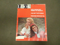 1969 DECEMBER 16 LOOK MAGAZINE - PRINCESSES GRACE, CAROLINE & STEPHANIE- ST 2931