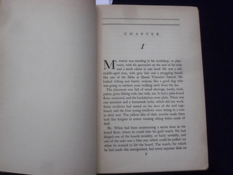 1947 THE ELEPHANT AND THE KANGAROO HARDCOVER BOOK BY T. H. WHITE - KD 8676