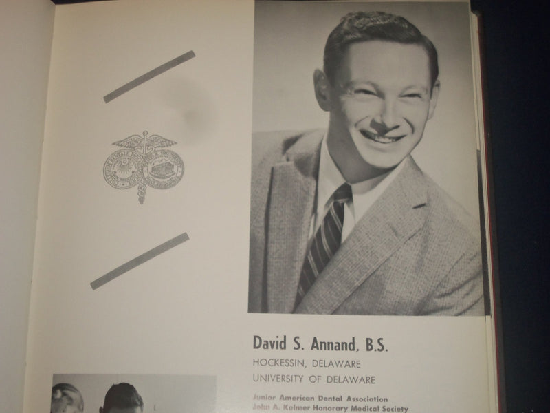 1959 ODONTOLOG TEMPLE UNIVERSITY SCHOOL OF DENTISTRY YEARBOOK - PHOTOS - YB 278