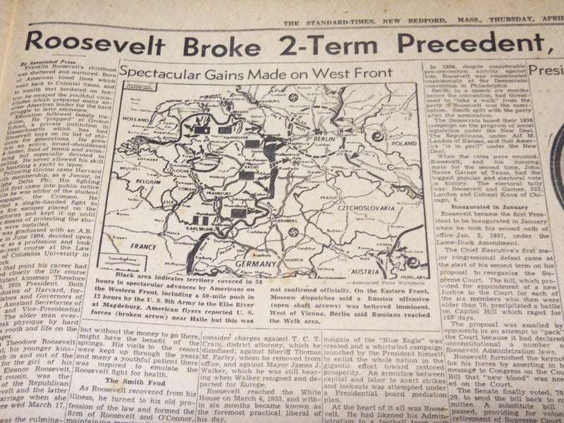 1945 APRIL 12 CEREBRAL HEMORRHAGE FATAL TO PRESIDENT - EXTRA NEWSPAPER - NP 4883