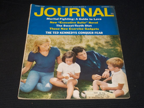 1968 SEPTEMBER LADIES' HOME JOURNAL MAGAZINE - TED KENNEDY & FAMILY - E 4466