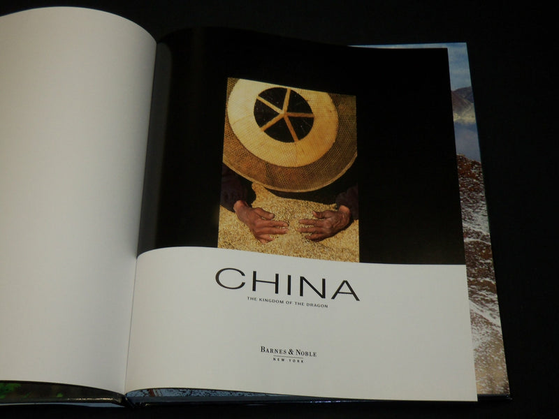 2005 CHINA THE KINGDOM OF THE DRAGON HARDCOVER BY MARCO MORETTI - I 1949