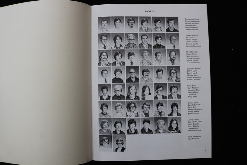 1974-1976 SUN PRAIRIE JUNIOR HIGH SCHOOL YEARBOOKS - LOT OF 2 - K 2932