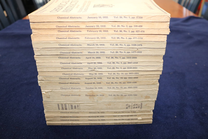 1932-1933 CHEMICAL ABSTRACTS SEMI-MONTHLY MAGAZINE - LOT OF 19 - O 3382