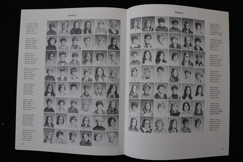 1974-1976 SUN PRAIRIE JUNIOR HIGH SCHOOL YEARBOOKS - LOT OF 2 - K 2932