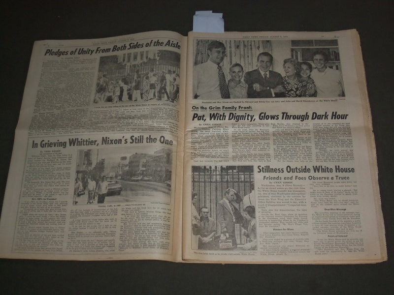 1974 AUGUST 9 NEW YORK DAILY NEWS - RICHARD NIXON RESIGNS - NP 3044