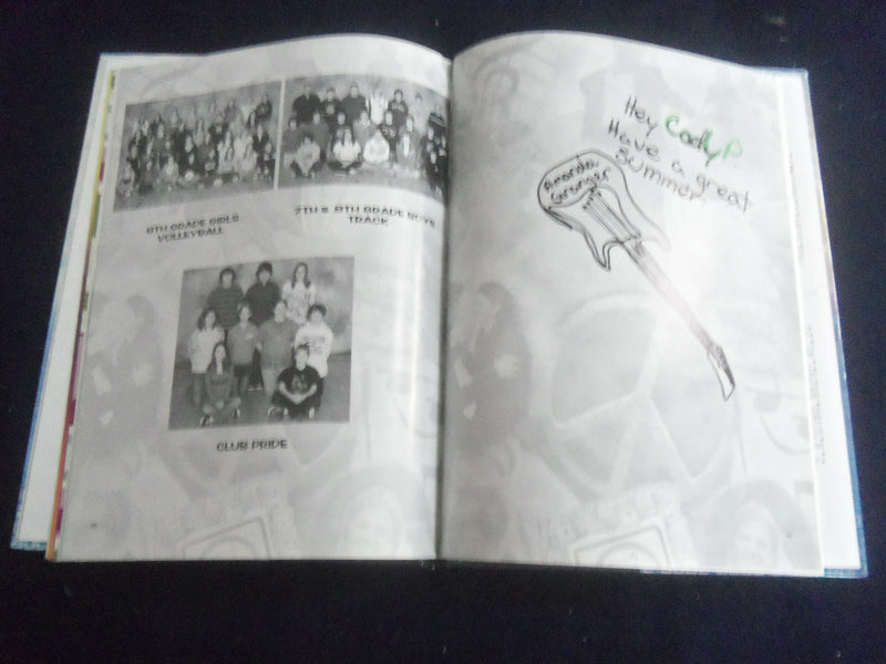 2008 SILVERBROOK MIDDLE SCHOOL YEARBOOK - WEST BEND, WISCONSIN - YB 2826