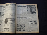 1975 APRIL 29 NATIONAL ENQUIRER NEWSPAPER - MONEY ARI LEFT JACKIE - NP 6022