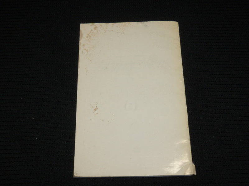 1970 CITY INVINCIBLE SOFTCOVER BOOK BY K. MERETSKOV - NICE PHOTOS - J 7006