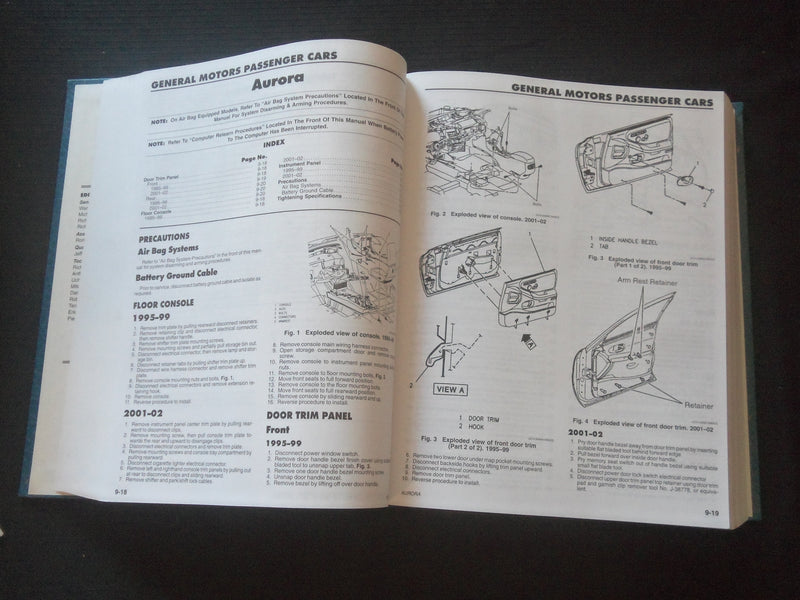 2002 MOTOR INTERNAL PANEL REMOVAL GUIDE - 1991-2002 HARDCOVER BOOK - R 734K