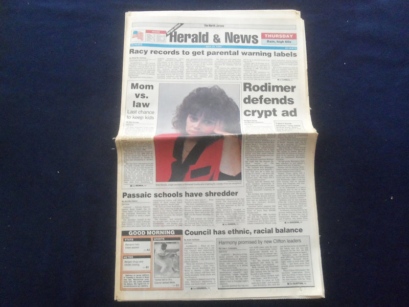 1990 MAY 10 HERALD & NEWS NEWSPAPER - PASSAIC, NJ - MOM VS. LAW - NP 6121