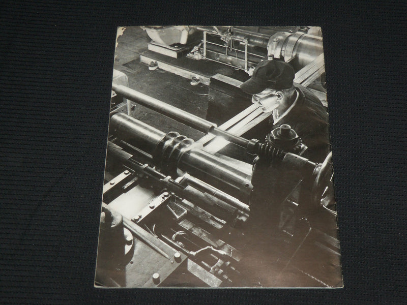 1945 SEPTEMBER ESSO OILWAYS MAGAZINE - NICE PHOTOS - J 7003