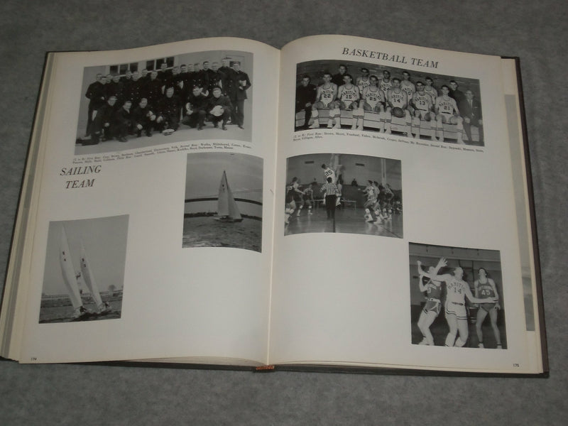 1965 EIGHT BELLS SUNY MARITIME COLLEGE YEARBOOK - FORT SCHUYLER, NY - YB 2037