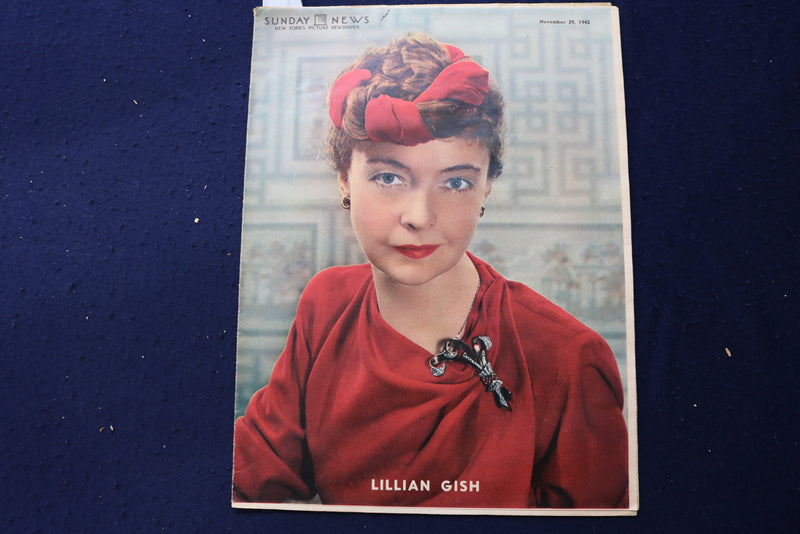 1942 NOV 29 SUNDAY NEWS PICTURE NEWSPAPER - LILLIAN GISH -KEYS TO CITY - E 22741
