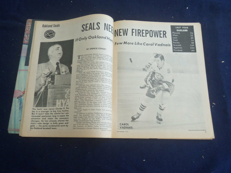 1970 NOVEMBER HOCKEY PICTORIAL MAGAZINE - CAROL VADNAIS COVER - ST 200V