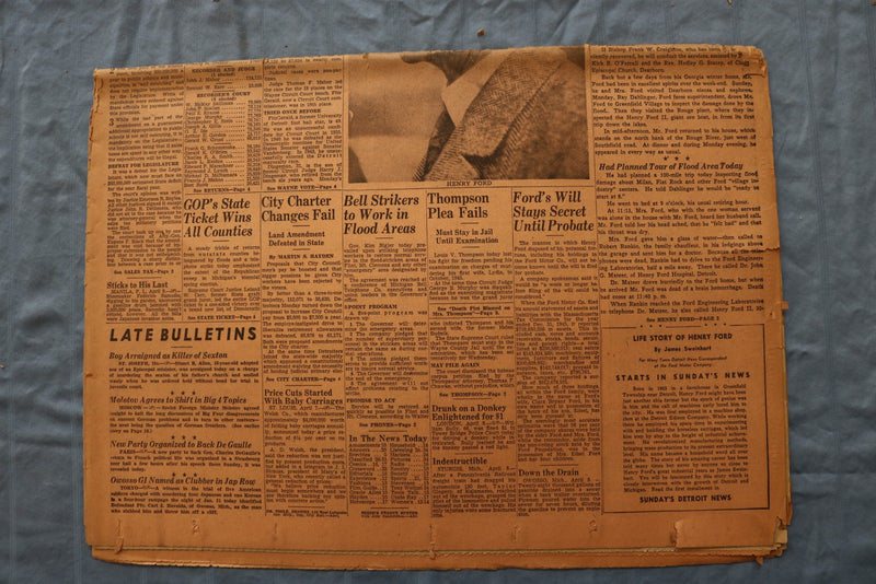 1947 APRIL 8 THE DETROIT NEWS NEWSPAPER - HENRY FORD TO LIE IN STATE - NP 9217