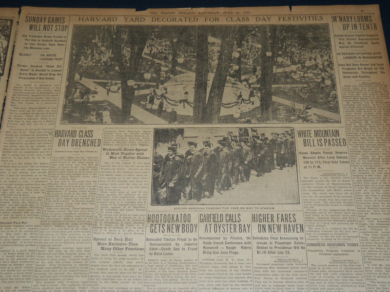 1910 JUNE 25 THE BOSTON HERALD - HARVARD CLASS DAY CROWDS DRENCHED - BH 344
