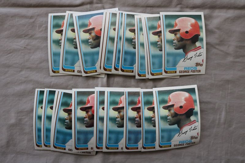 GEORGE FOSTER 1982 TOPPS BASEBALL CARDS - CARD #700 - NM-MT - LOT OF 23 - #76