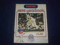 1975 DETROIT TIGERS YEARBOOK - ST 6507