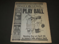 1995 APRIL 3 NY DAILY NEWS NEWSPAPER - PLAY BALL - OWNERS TAKE BACK - NP 2568