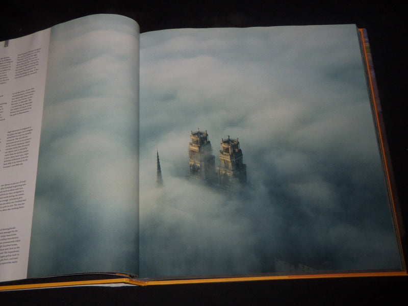 2006 FRANCE FROM THE AIR BOOK BY YANN ARTHUS-BERTRAND - GREAT PHOTOS - D 44
