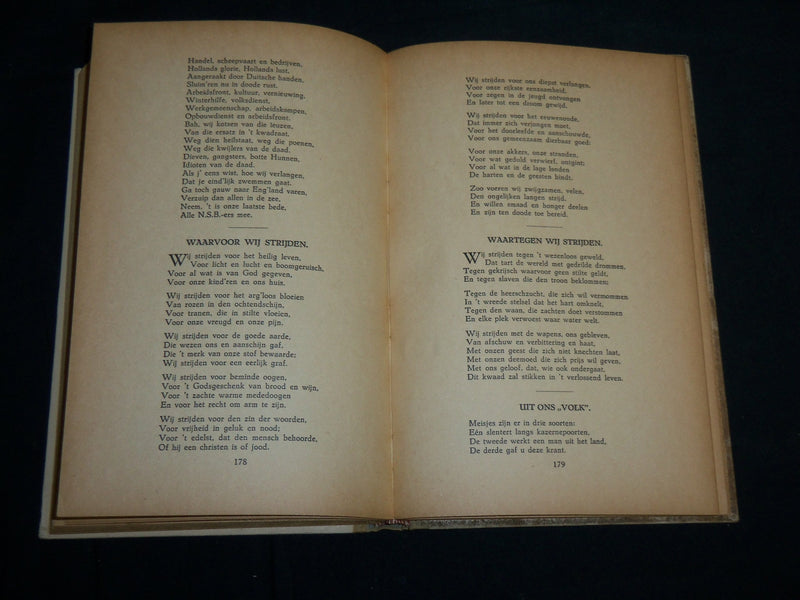 1940-1945 GEUZENLIEDBOEK HARDCOVER BOOK - DUTCH - KD 6808