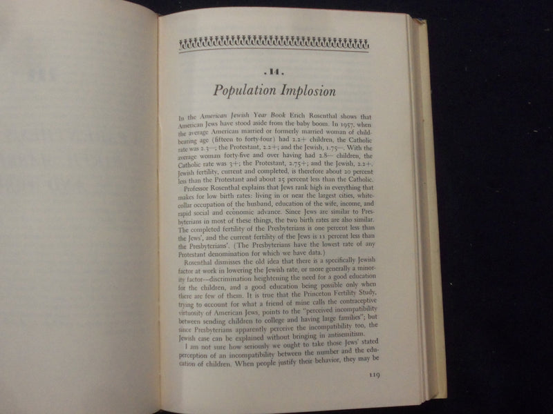 1973 THE JEWS OF MODERNITY HARDCOVER BOOK BY MILTON HIMMELFARB - KD 8295