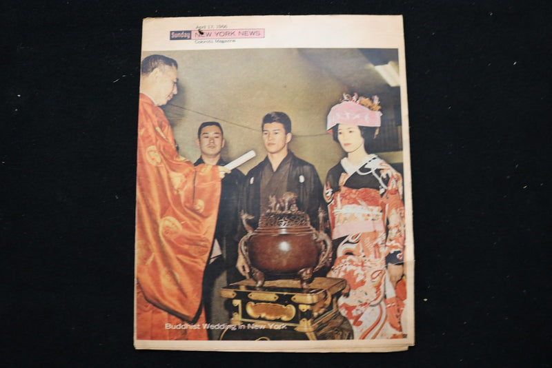 1966 APRIL 17 SUNDAY NY NEWS COLOROTO MAGAZINE - MICKEY MANTLE COVER - E 25487